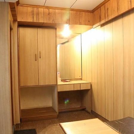 שילונג Baba Tourist Lodge מראה חיצוני תמונה