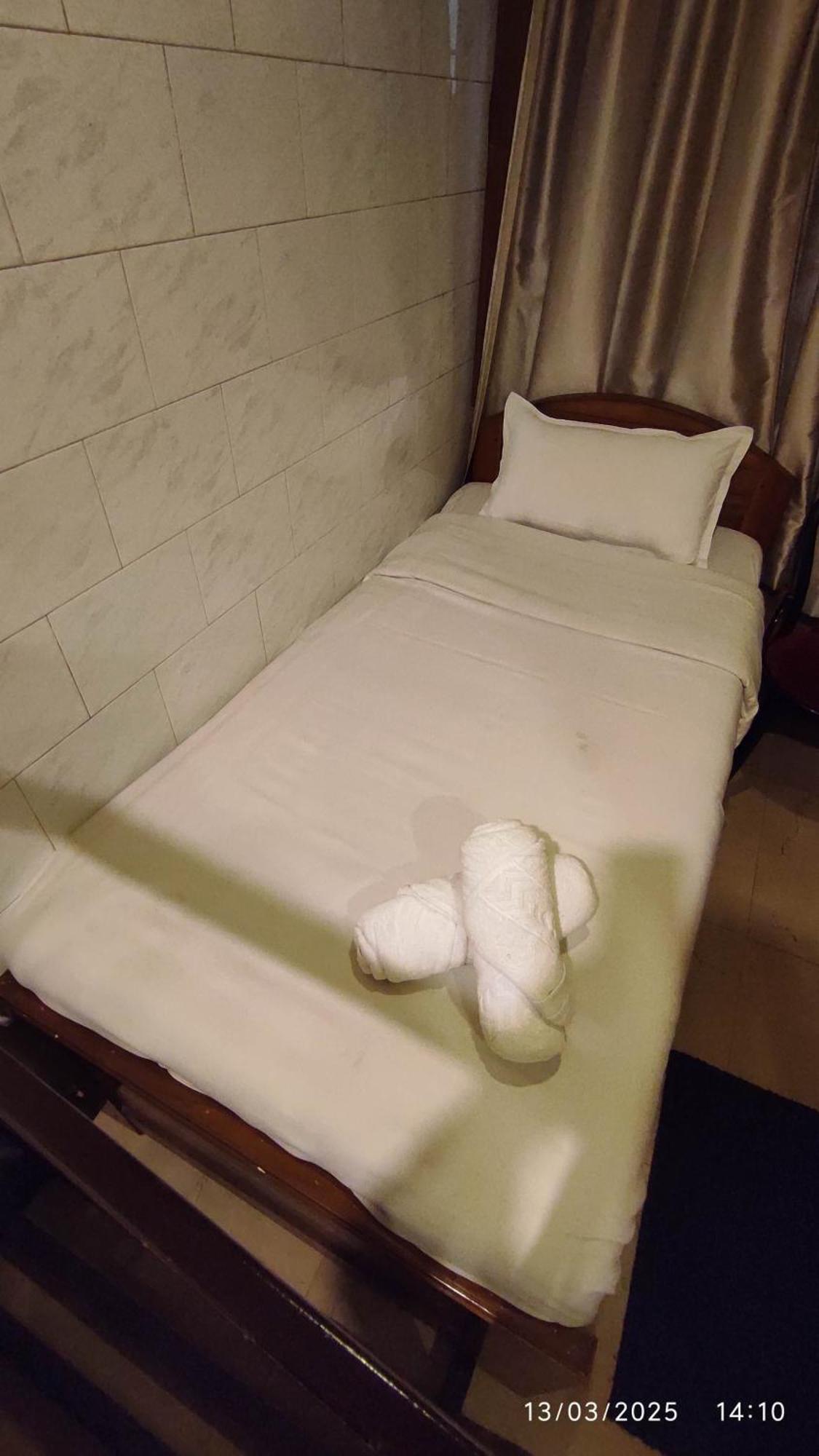 שילונג Baba Tourist Lodge מראה חיצוני תמונה